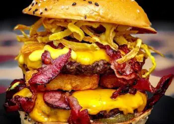 Full Breakfast Burger Recipe - TheRecipe.Website