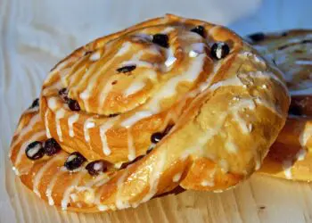 Iced Danish Recipe - TheRecipe.Website