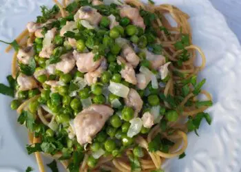 Salmon and Pea Spaghetti Recipe - TheRecipe.Website