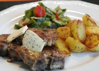 Buttered Lamb Chops Recipe - TheRecipe.Website