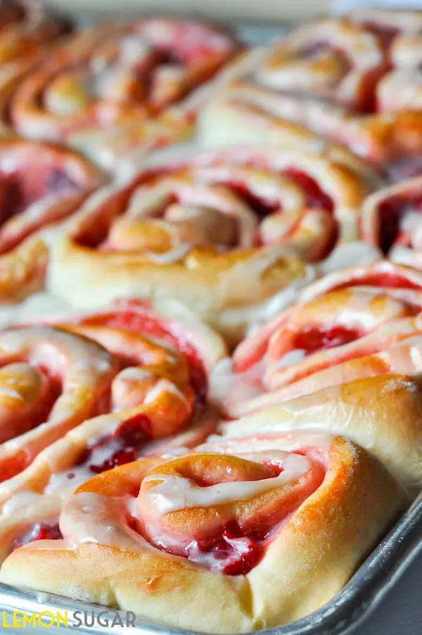 Cherry Cinnamon Rolls - TheRecipe.Website
