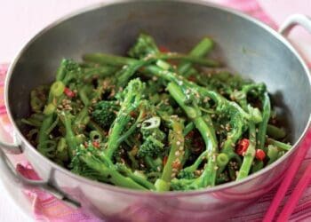 Broccoli with Sesame Seeds Recipe - TheRecipe.Website