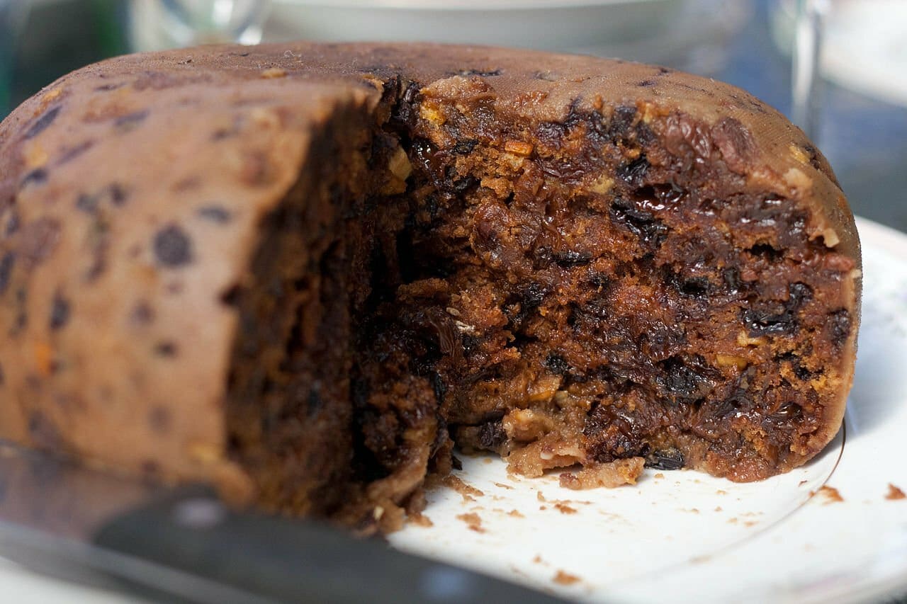 Plum Pudding with Brandy Butter - TheRecipe.Website