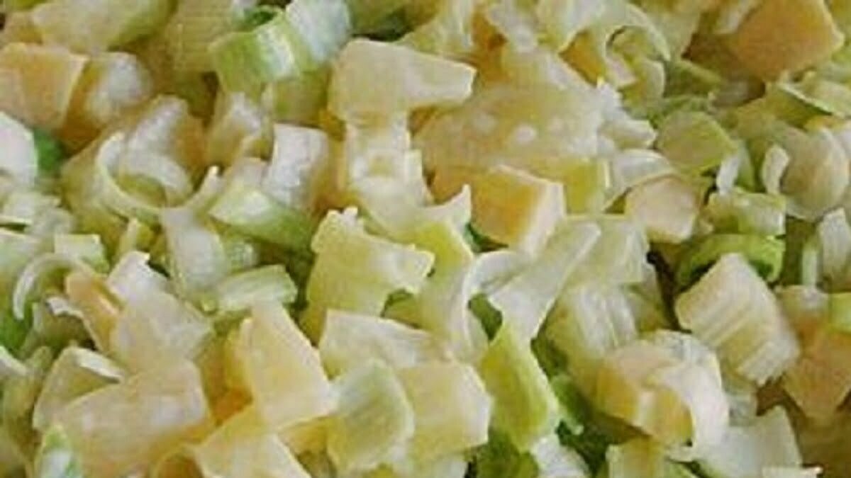 German Leek Salad - Lauchsalat - The Recipe Website