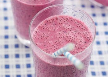 Beetroot Apple and Blueberry Smoothie - TheRecipe.Website