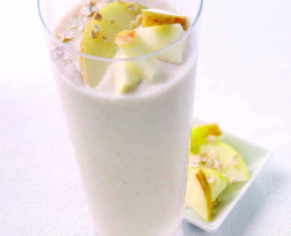 Apple and Cinnamon Milkshake - TheRecipe.Website