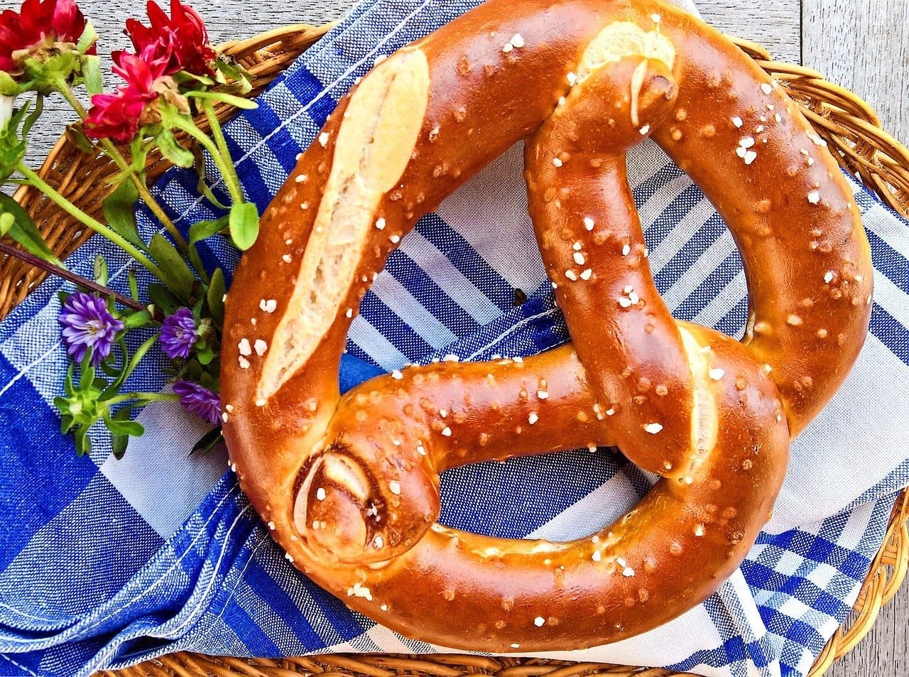 Homemade German Pretzels Recipe - TheRecipe.Website
