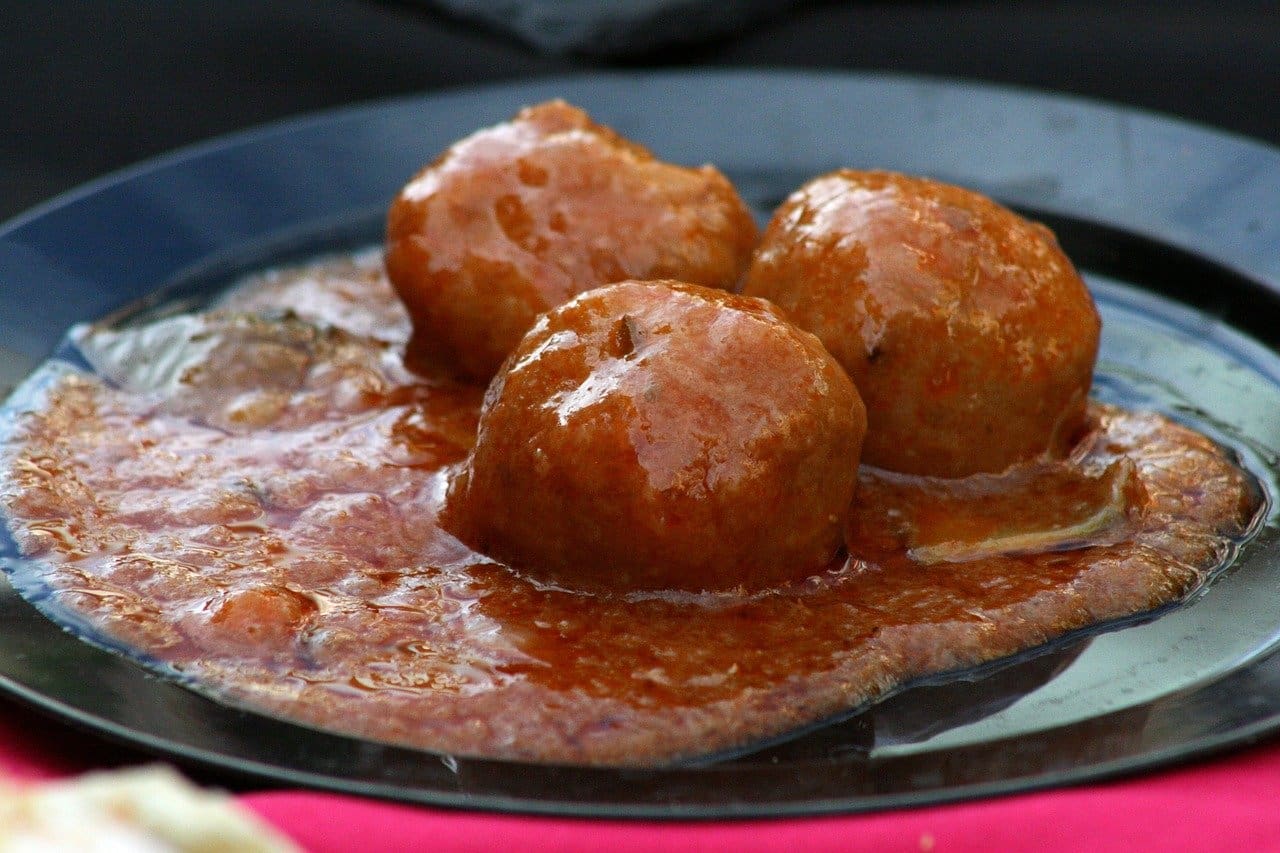 Meatballs with Curry Sauce Recipe - TheRecipe.Website