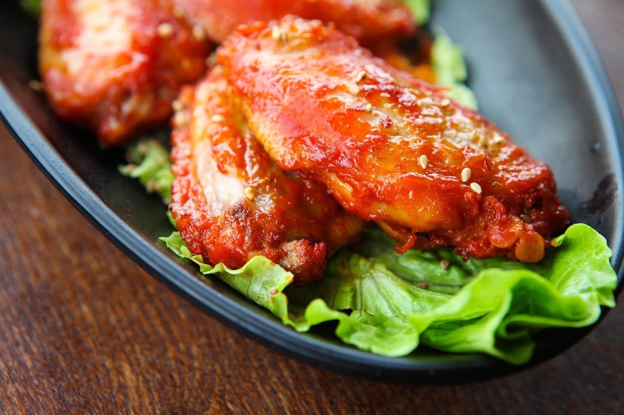 Sriracha Chicken Wings Recipe - TheRecipe.Website