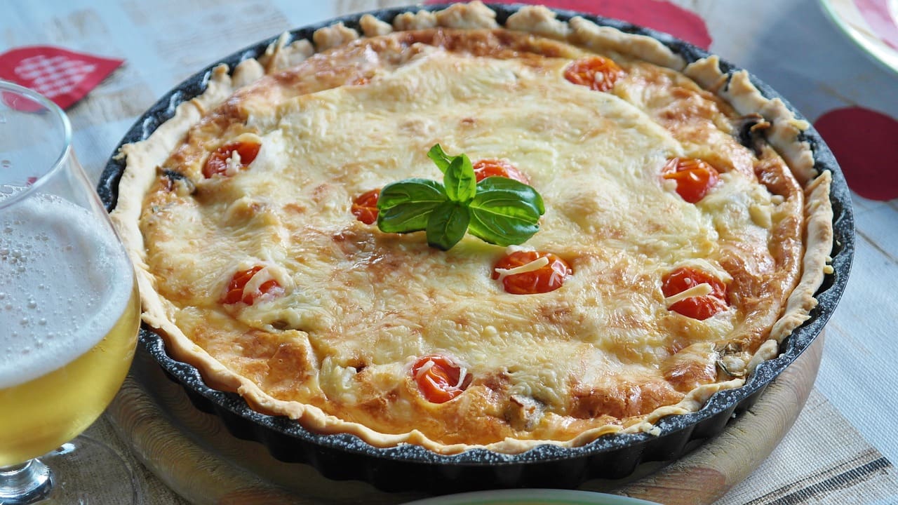 Quick Quiche Lorraine Recipe - TheRecipe.Website