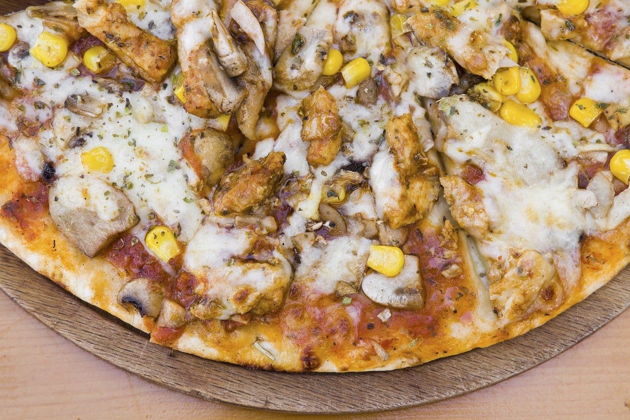 Chicken and Mushroom Pizza Recipe - TheRecipe.Website