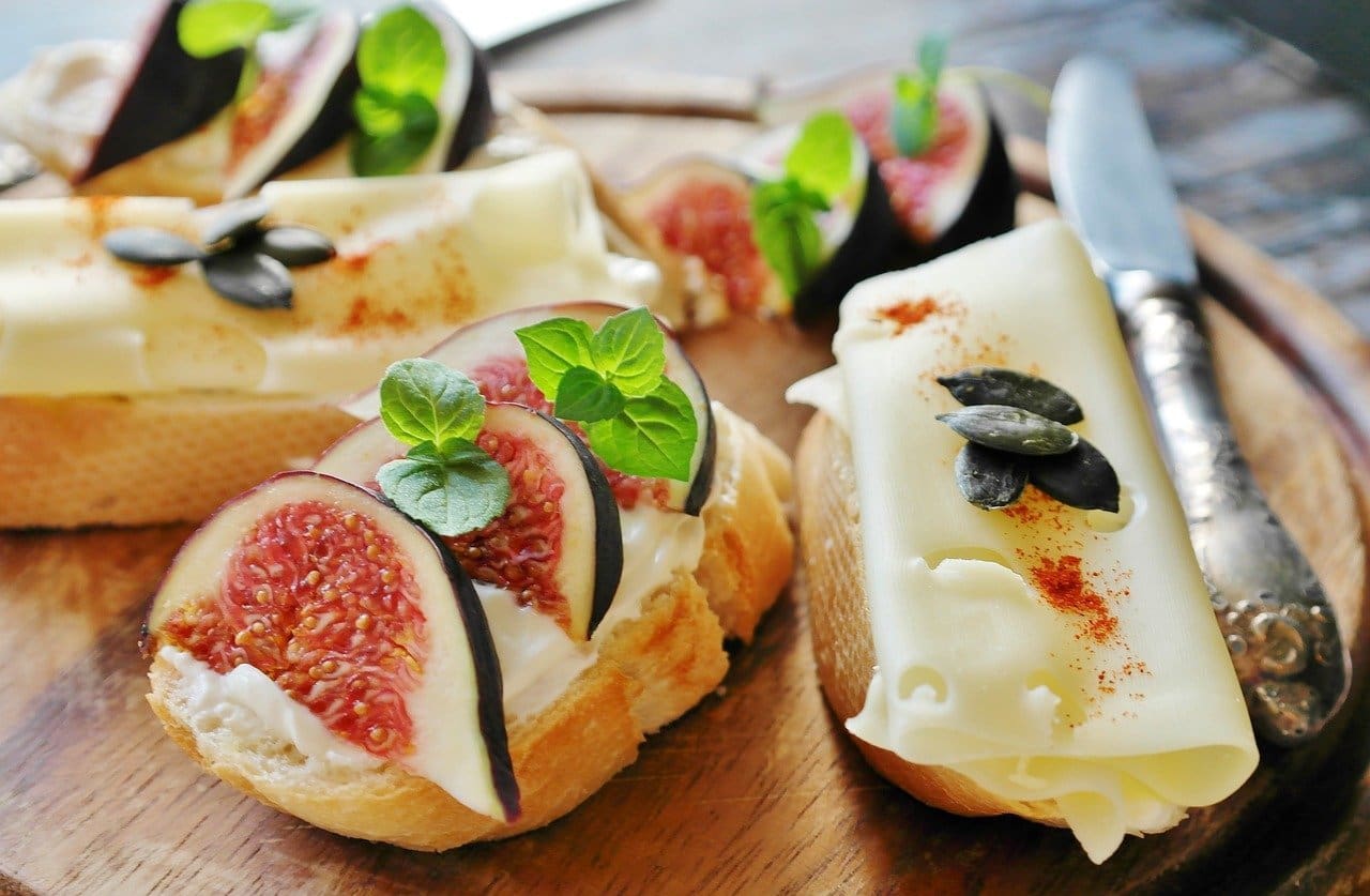 Fig and Cheese Nibbles Recipe - TheRecipe.Website