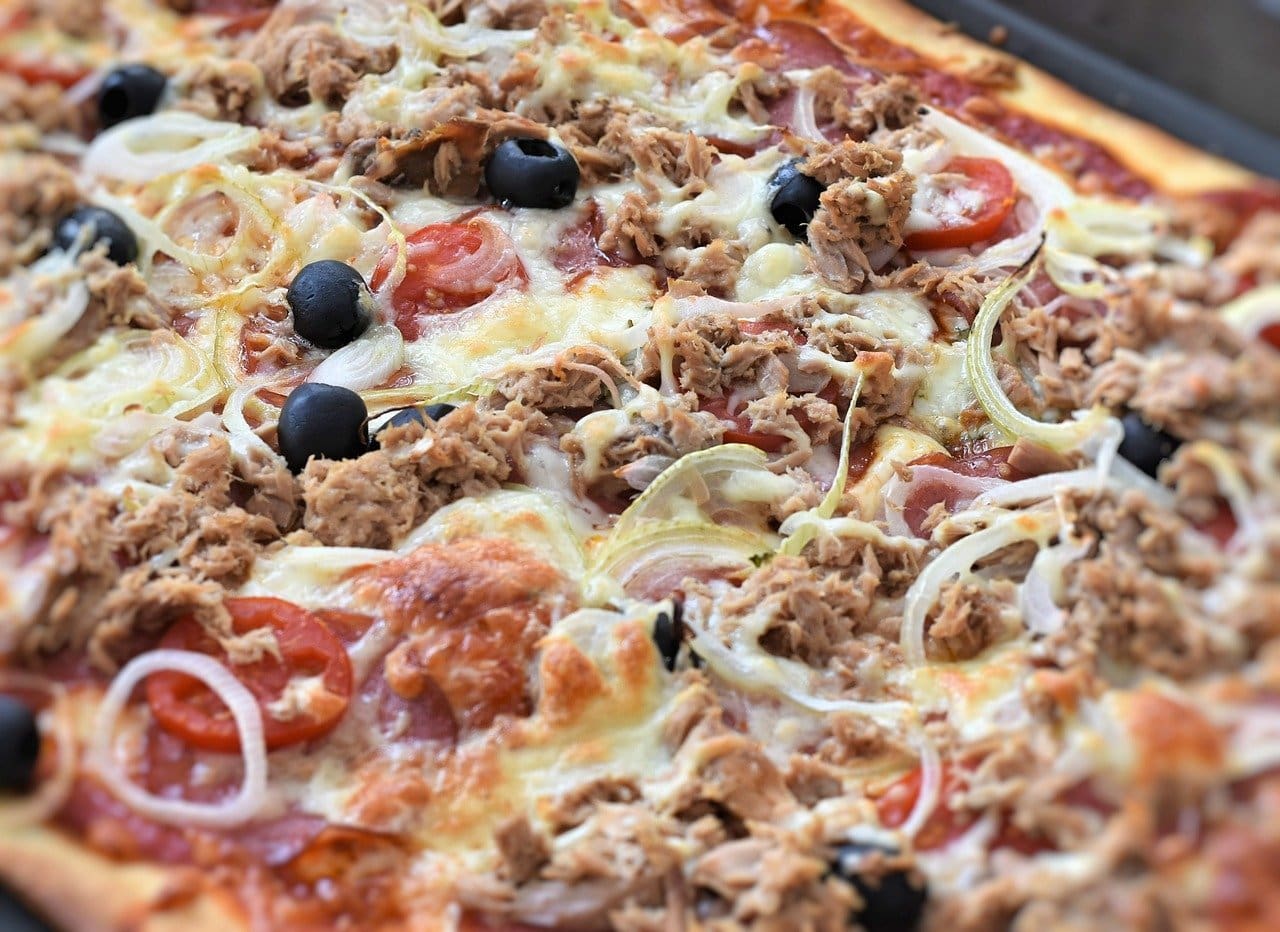 Pulled Pork Pizza Recipe - TheRecipe.Website