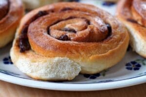Irresistible Cinnamon Buns Recipe - TheRecipe.Website
