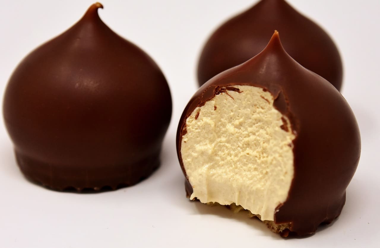 Chocolate Foam Kisses Recipe - TheRecipe.Website