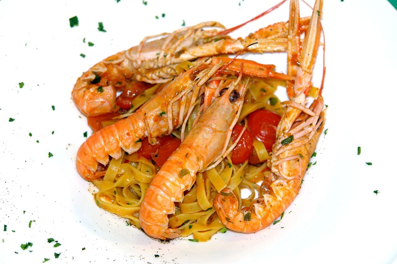 Shell on Shrimp with Fettucine Recipe - TheRecipe.Website