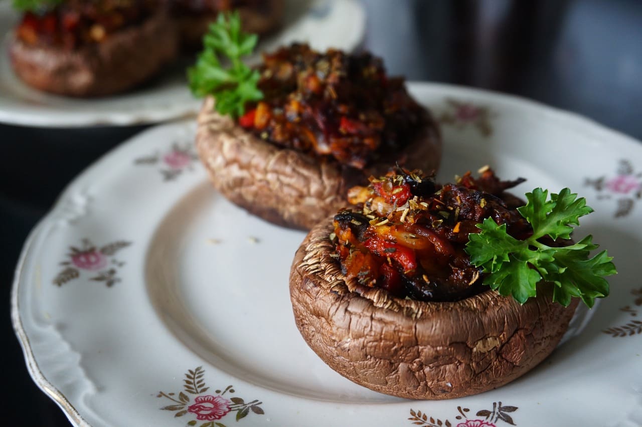 Spicy Ragu Stuffed Mushrooms Recipe - TheRecipe.Website