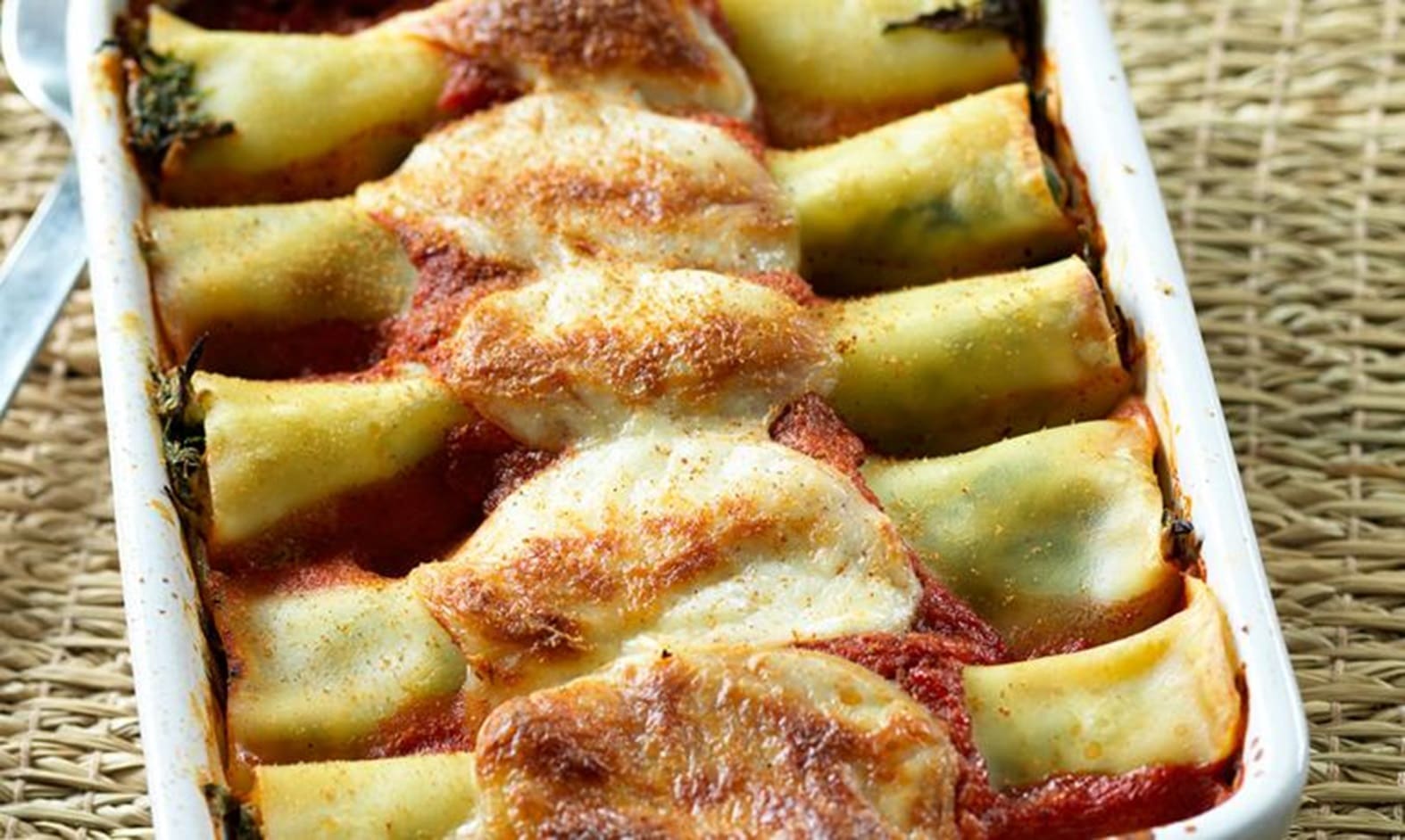Spinach And Ricotta Cannelloni Recipe - TheRecipe.Website