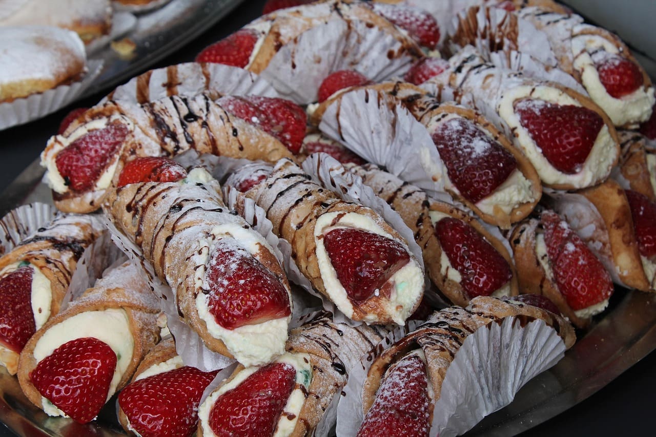 Strawberry Cannoli Recipe - TheRecipe.Website