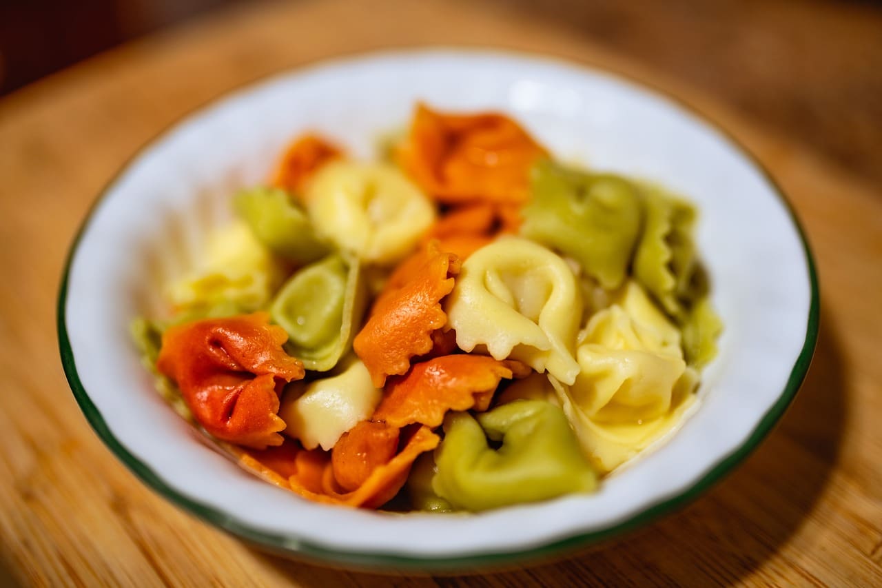 Ricotta and Spinach Tortellini Recipe - TheRecipe.Website