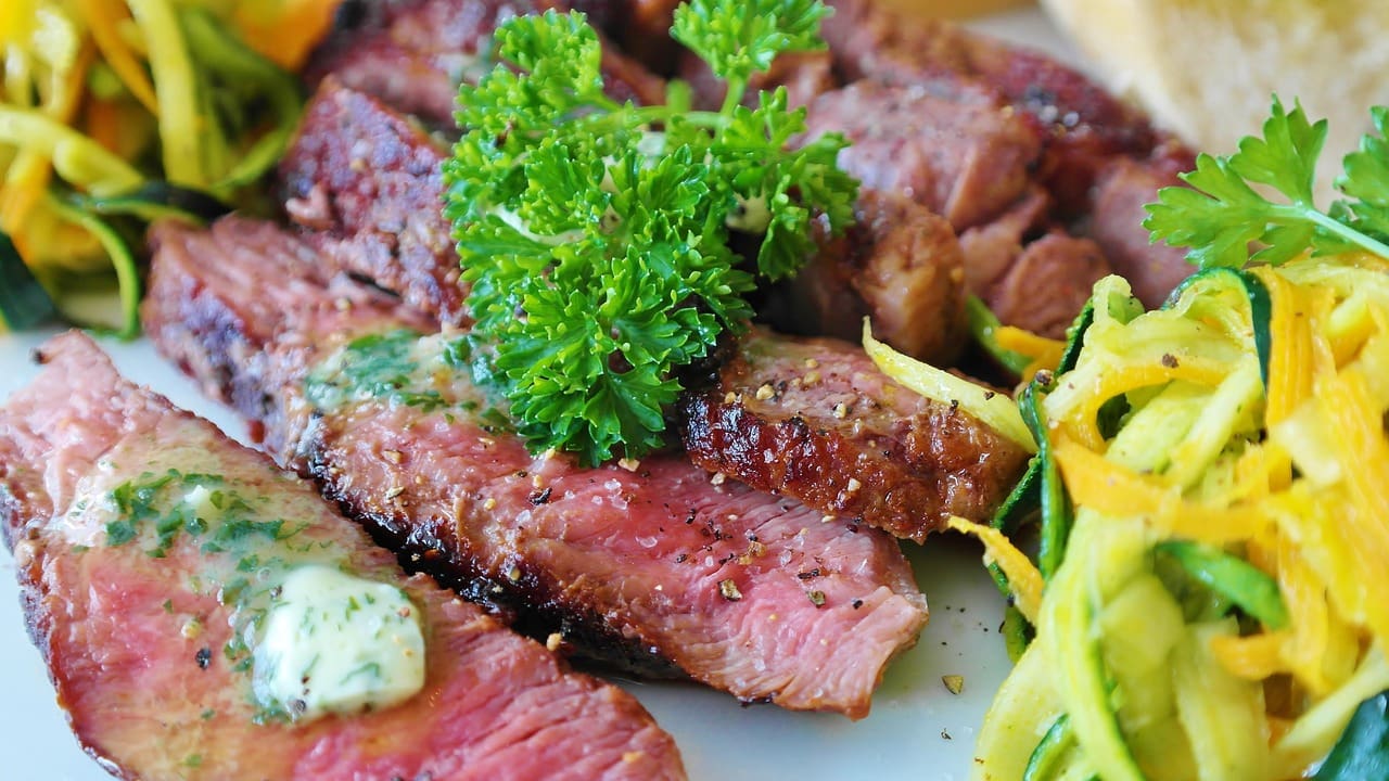 Steak with Zucchini Recipe - TheRecipe.Website
