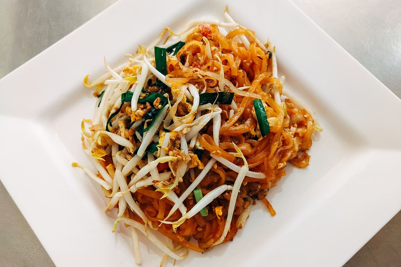Thai Pad Thai Recipe - TheRecipe.Website
