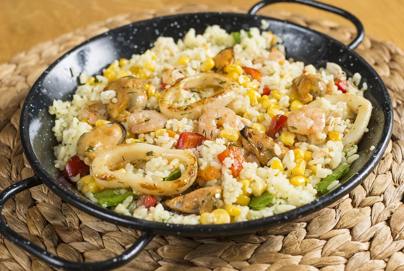 Squid Seafood Paella Recipe - TheRecipe.Website