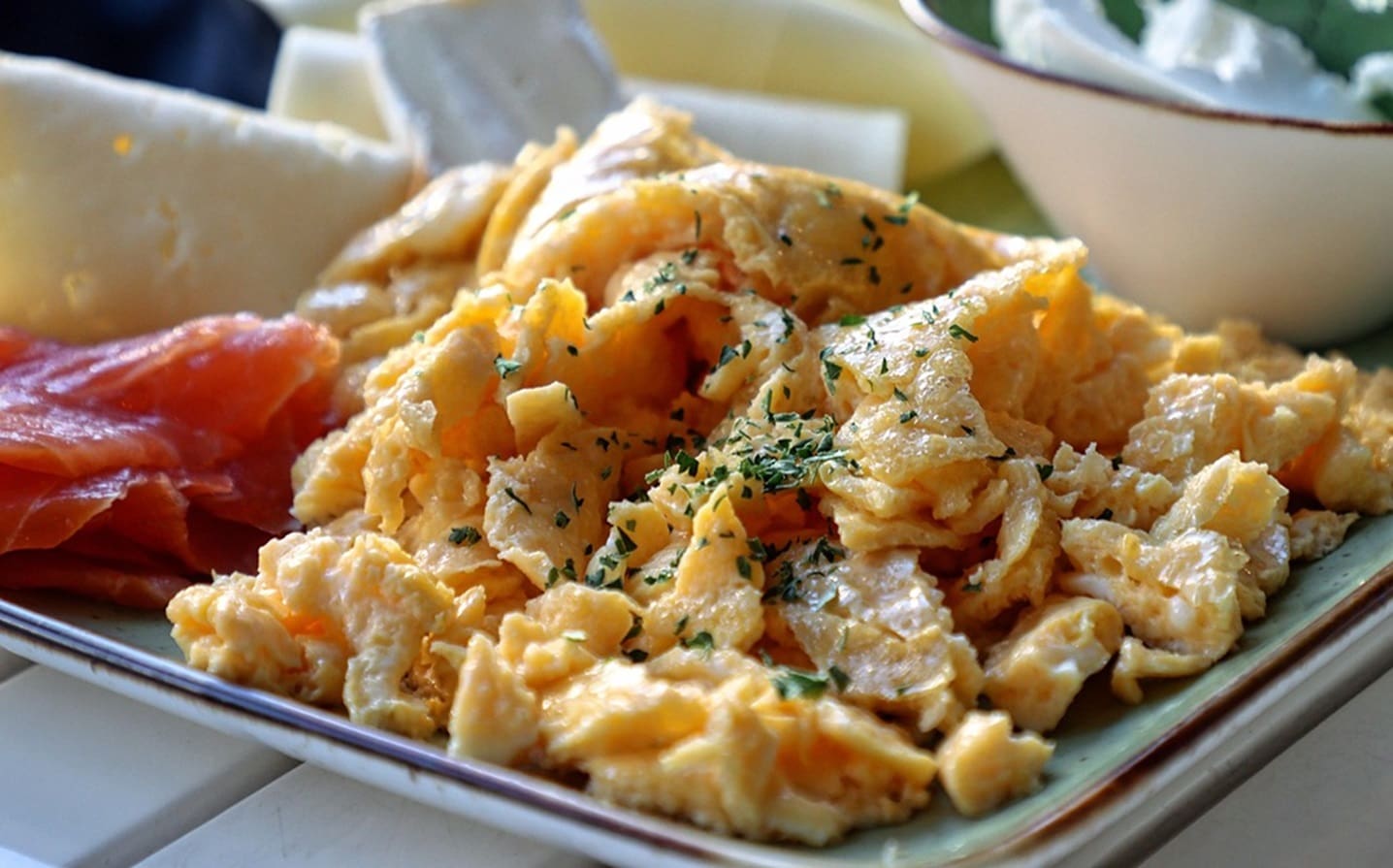 Easy Scrambled Eggs and Salmon Recipe - TheRecipe.Website