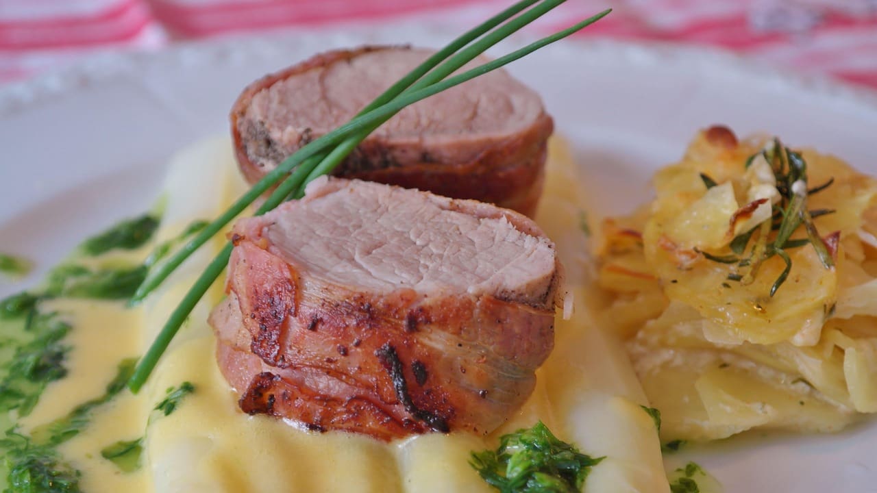 Tenderloin with Potato Gratin Recipe - TheRecipe.Website