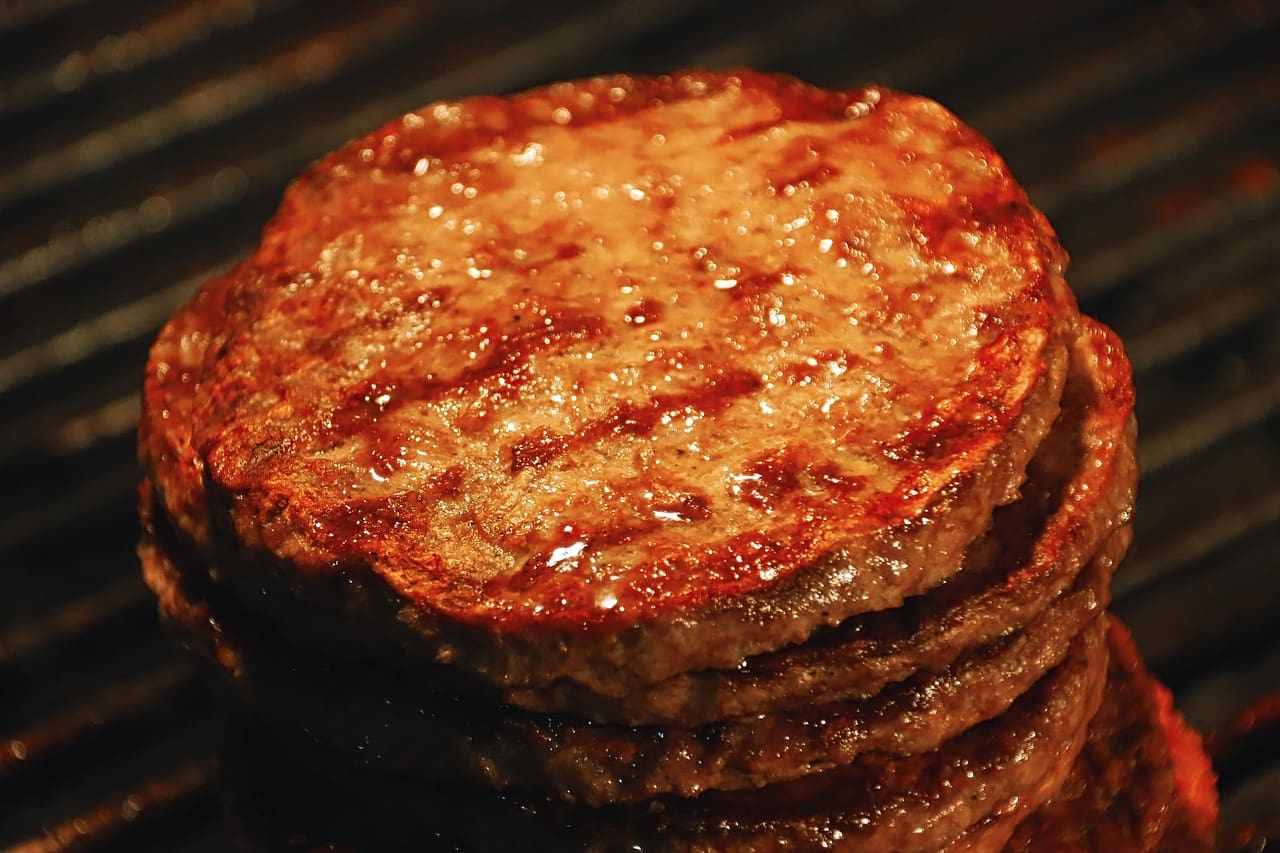 Homemade Beef Burger Patties Recipe - TheRecipe.Website